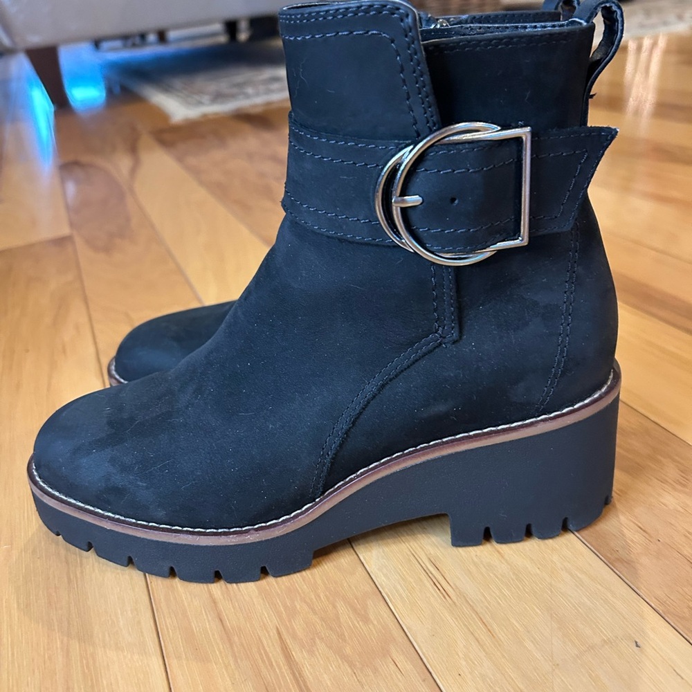 Blondo Waterproof Nubuck Leather Black Ankle Boots with Silver Buckle for Women - Picture 8 of 15